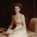 Agnes Ekman år 1909, 21 år gammal. Bild från Agnes och Johannes Hellners familjearkiv. Fotograf: Ferd. Flodin.